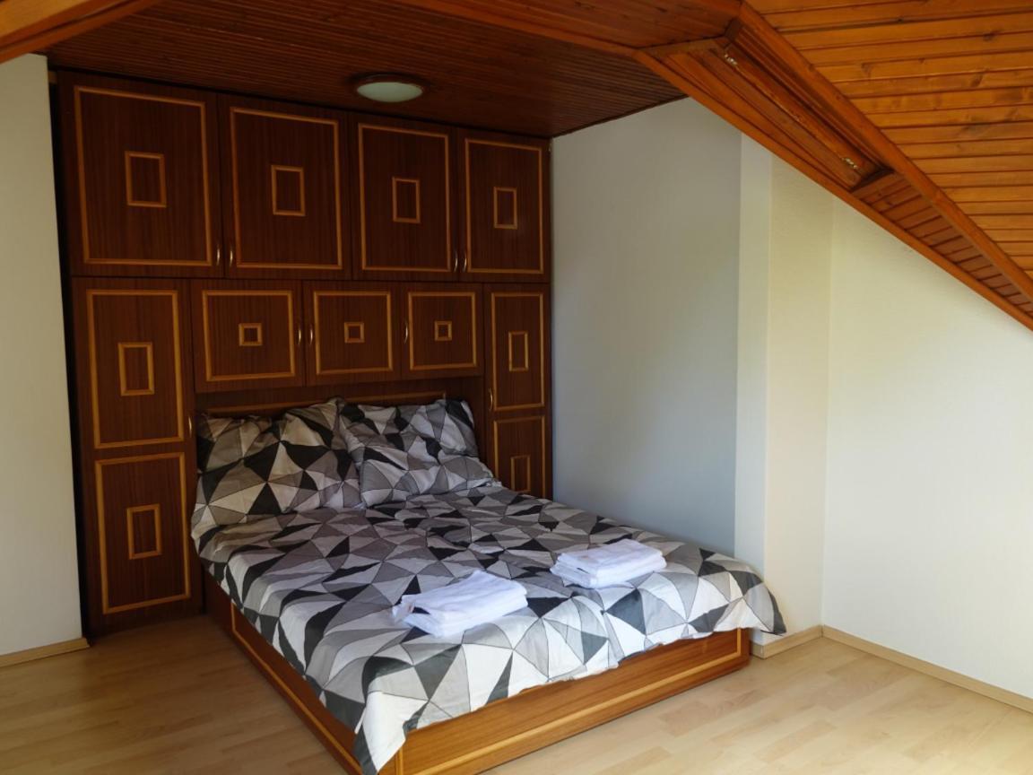 Gasthof Quiet In Near Airport With Free Parking Budapest