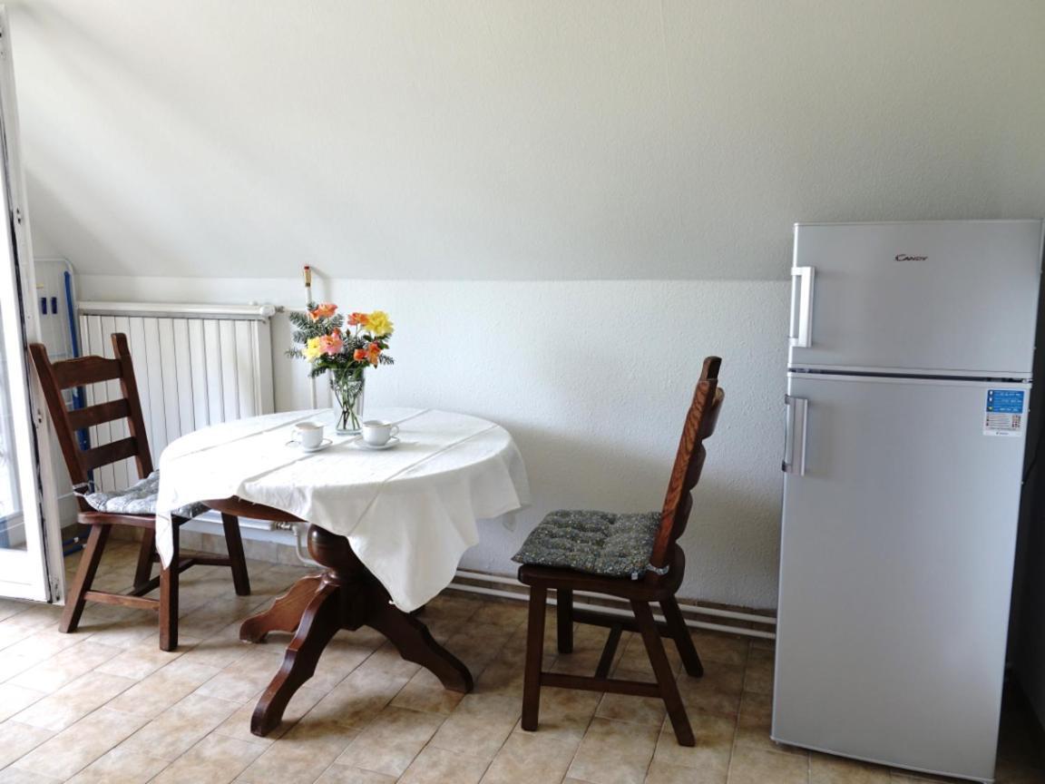 Quiet In Near Airport With Free Parking Guest house Budapest